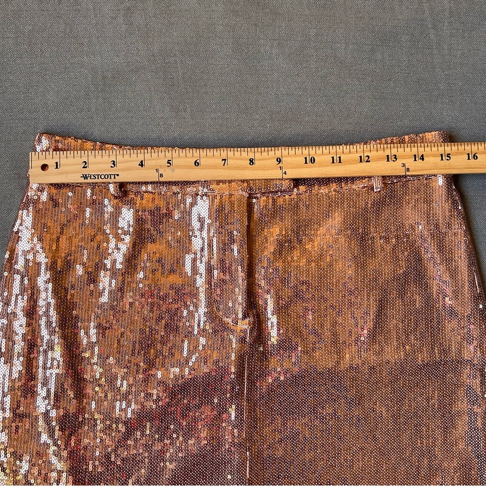 🆕‎ BB Dakota Rose Gold Sequin Mini Skirt - Picture 12 of 13